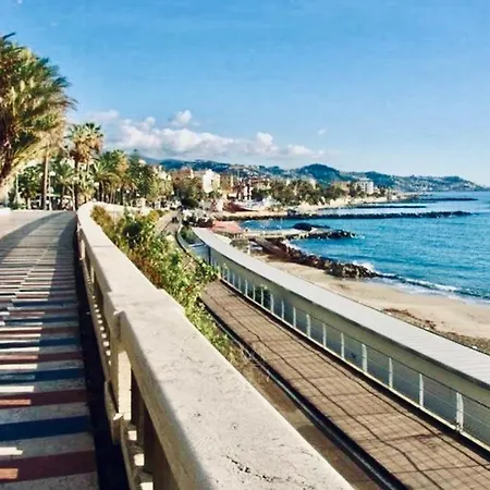 La Casa Di Ermes - Ampio Luminoso A Tre Minuti Dal Centro Апартаменти *